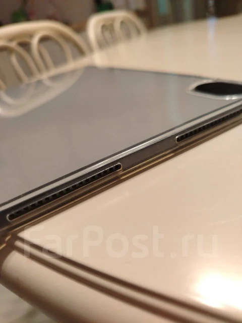 Honor. 10 ������, ������ 128 �� ����