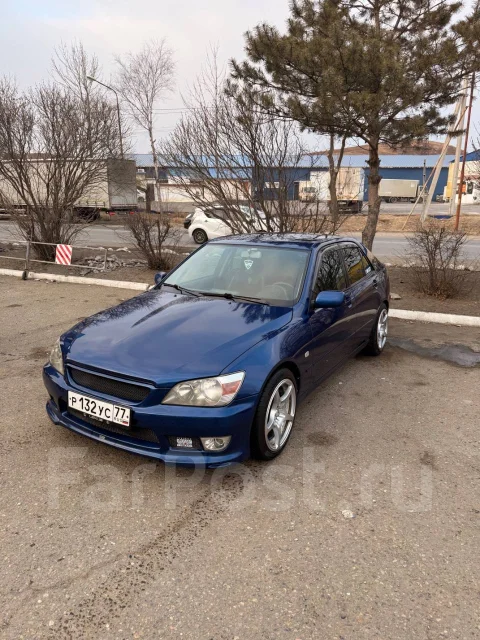 Lexus IS200. �������, ������, 2.0 (155��.�.), ������, 270 000����. �� ����