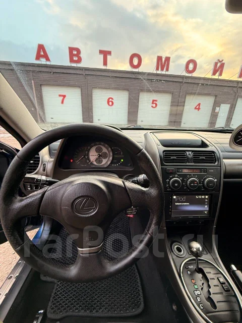 Lexus IS200. �������, ������, 2.0 (155��.�.), ������, 270 000����. �� ����