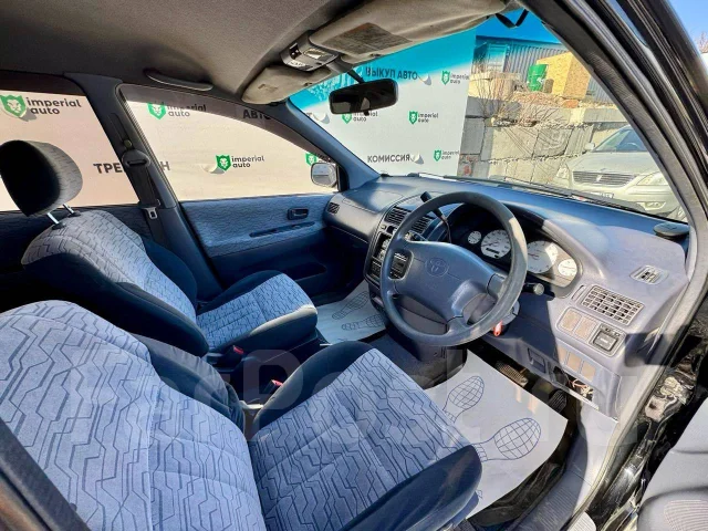 Toyota Ipsum. �������, ��������, 2.0 (135��.�.), ������, 263 000����. �� ����