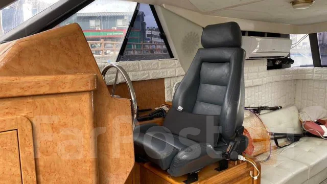 Mitsubishi. 1998 ���, ����� 11��., ��������� ������������, 460��.�., ������. ��� ����� �� ������������ ����