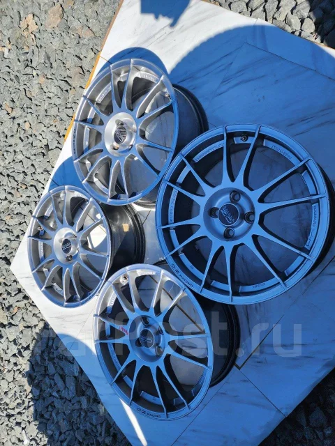 OZ Racing Ultraleggera HLT CL. 7.0x17", 4x100, ET45 ����