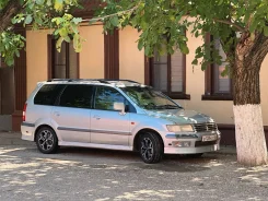 Mitsubishi Space Wagon. JMBLNN84WYZ002765 ����