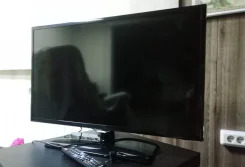 Samsung UE32F5300. LED ����