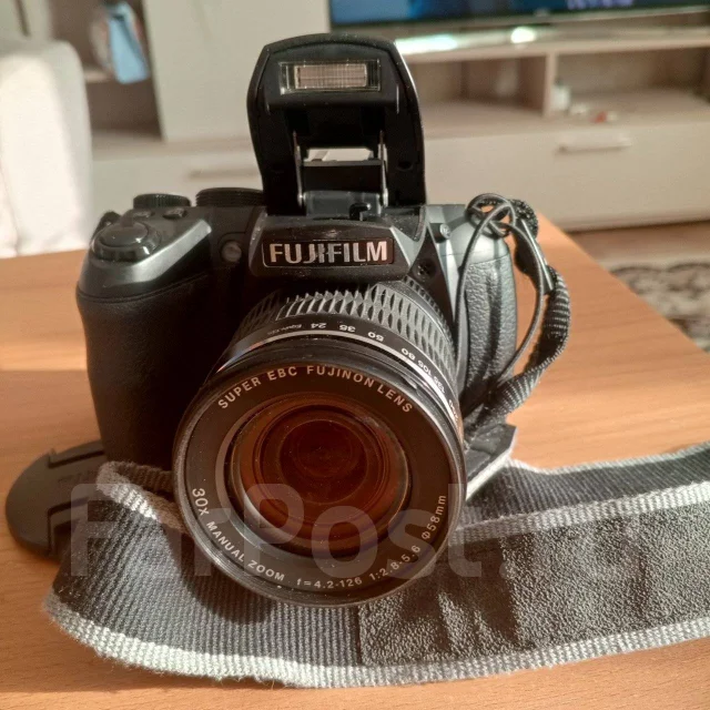 Fujifilm FinePix HS25EXR ����