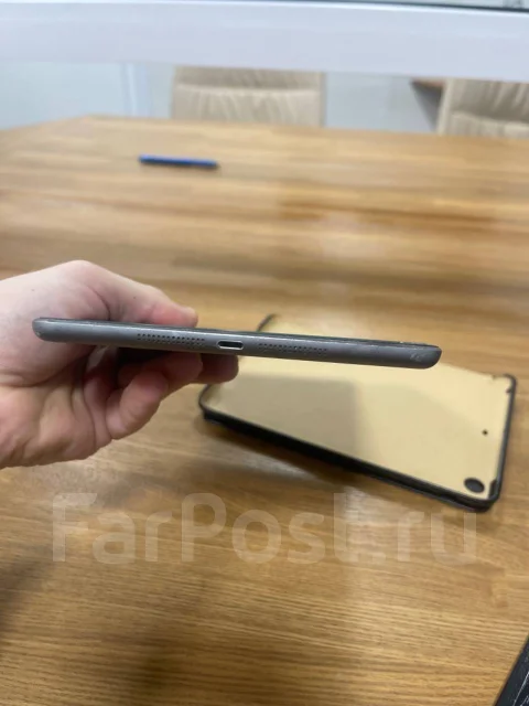 Apple iPad Mini. ������ 16 �� ����