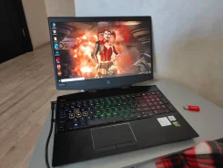 HP 15. 15.6", 5,0����, ��� 16 ��, ���� 1 024���, WiFi, Bluetooth, ����������� �� 2��. ����