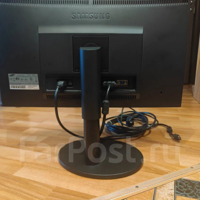 Samsung. 23", ���������� �� (LCD, LED, QLED) ����