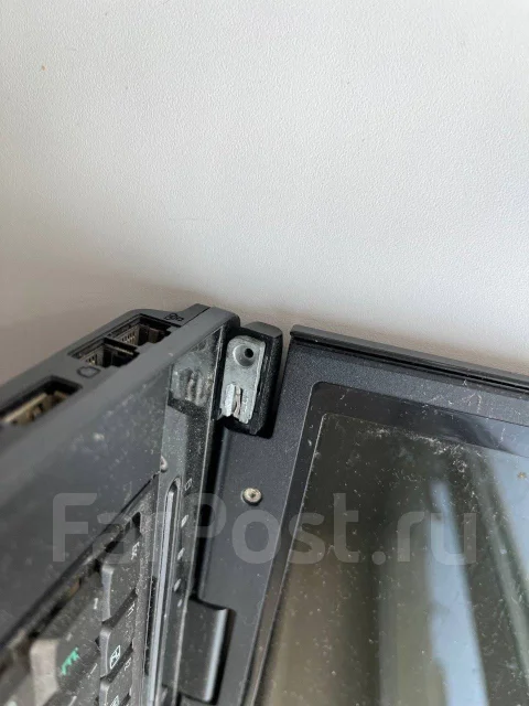 Asus X59SL. 15", 1,9����, ��� 2048 ��, WiFi: 1, Bluetooth: 1 ����