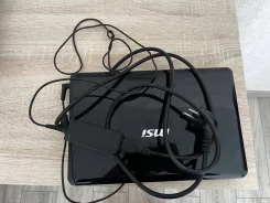 MSI Wind12 U210. 16.9", 1,6����, ��� 2048 ��, ���� 300���, WiFi, Bluetooth, ����������� �� 1��. ����
