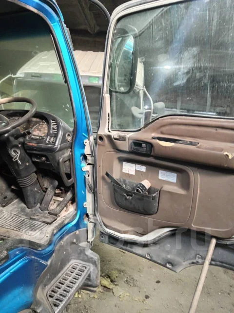 Isuzu Giga ����