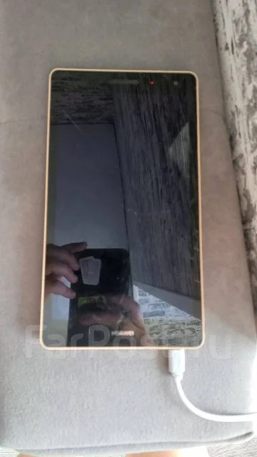 Huawei MediaPad T3. 7 ������, ������ 8 �� ����
