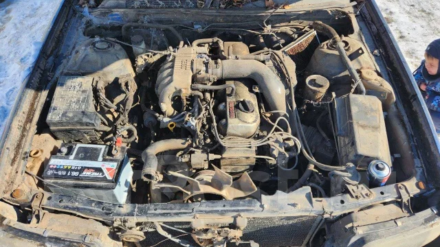 Nissan Laurel. �������, ������, 2.0 (130��.�.), ������, 222 222����. �� ����