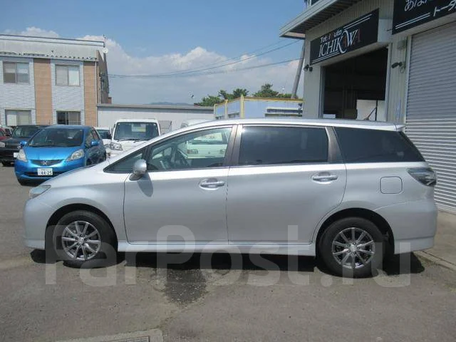 Toyota Wish. ��������, 4wd, 1.8 (130��.�.), ������, 42 000����. ��, �/�. ��� ����� �� ������������ ����