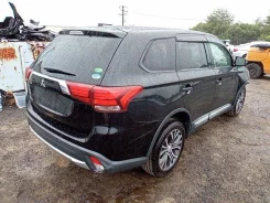Mitsubishi Outlander ����