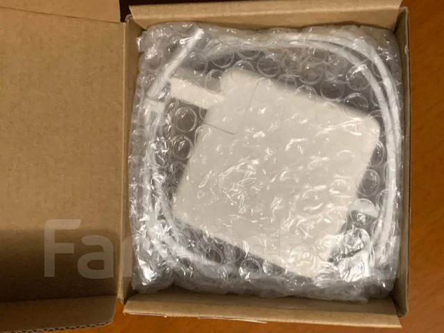 Apple MacBook Pro 13 2010 Mid. 13.3", 2,5����, ��� 16 ��, ���� 256���, WiFi: 1, Bluetooth: 1, ����������� �� 10��. ����