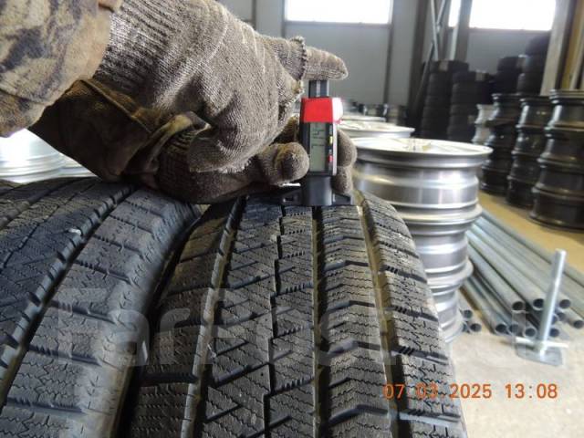 Bridgestone Blizzak VRX2