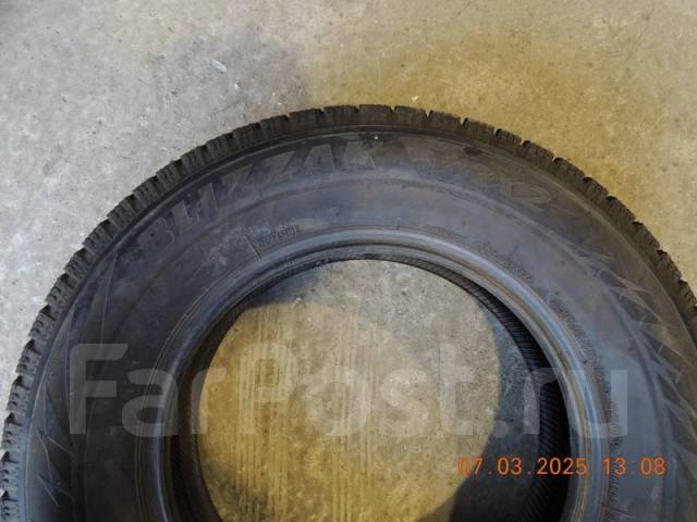 Bridgestone Blizzak VRX2