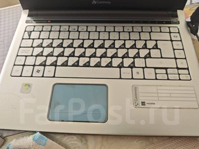 Gateway. 13.9", ��� 3072 ��, ���� 500���, WiFi: 1 ����