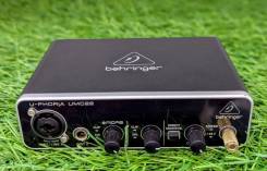 Stanton Behringer UMC22 ( ),  