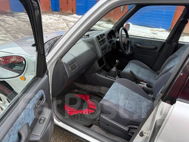 Toyota RAV4. ��������, 4wd, 2.0 (135��.�.), ������, 188����. �� ����