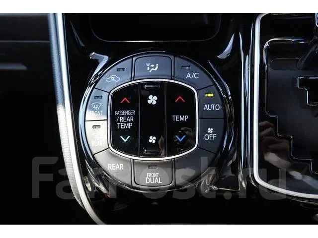 Toyota Voxy. �������, 4wd, 2.0 (152��.�.), ������, 26 000����. ��, �/�. ��� ����� �� ������������ ����