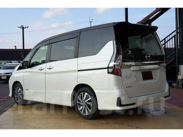 Nissan Serena. ��������, ��������, 2.0 (150��.�.), ������, 33 000����. ��, �/�. ��� ����� �� ������������ ����