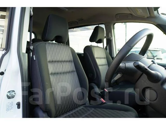 Nissan Serena. ��������, ��������, 2.0 (150��.�.), ������, 33 000����. ��, �/�. ��� ����� �� ������������ ����
