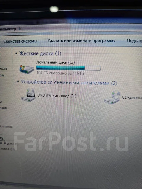 Samsung R719. 17", 2,1����, ��� 4 ��, ���� 512���, WiFi: 1, Bluetooth: 1, ����������� �� 3��. ����