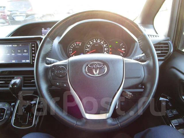 Toyota Noah. ��������, ��������, 2.0 (152��.�.), ������, 39 000����. ��, �/�. ��� ����� �� ������������ ����