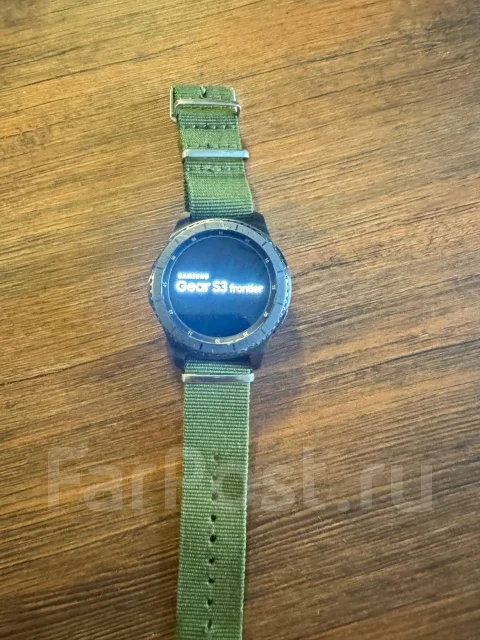 Samsung Gear S3 Frontier. GPS, NFC, IP68 ����