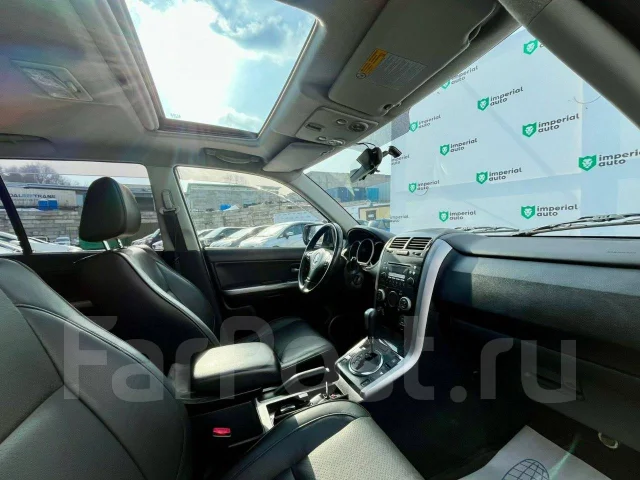 Suzuki Grand Vitara. �������, 4wd, 2.4 (169��.�.), ������, 110 000����. �� ����
