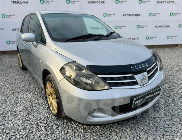 Nissan Tiida Latio. �������, ��������, 1.5 (109��.�.), ������, 181 000����. �� ����