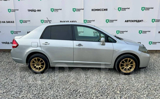 Nissan Tiida Latio. �������, ��������, 1.5 (109��.�.), ������, 181 000����. �� ����