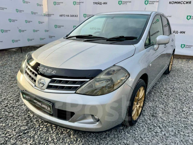 Nissan Tiida Latio. �������, ��������, 1.5 (109��.�.), ������, 181 000����. �� ����