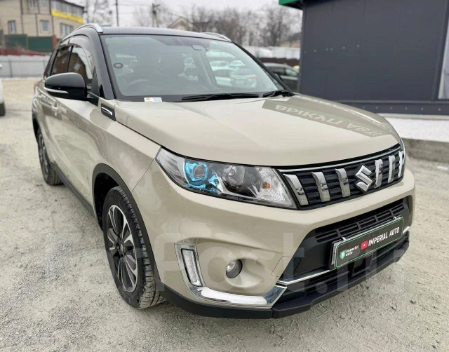 Suzuki Escudo. �������, 4wd, 1.4 (136��.�.), ������, 9 370����. �� ����