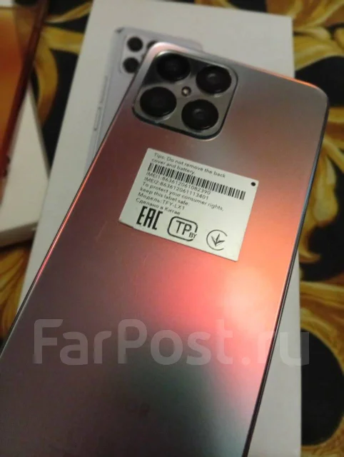 Honor X8. �/�, 128 ��, �����������, 3G, Dual-SIM, NFC ����