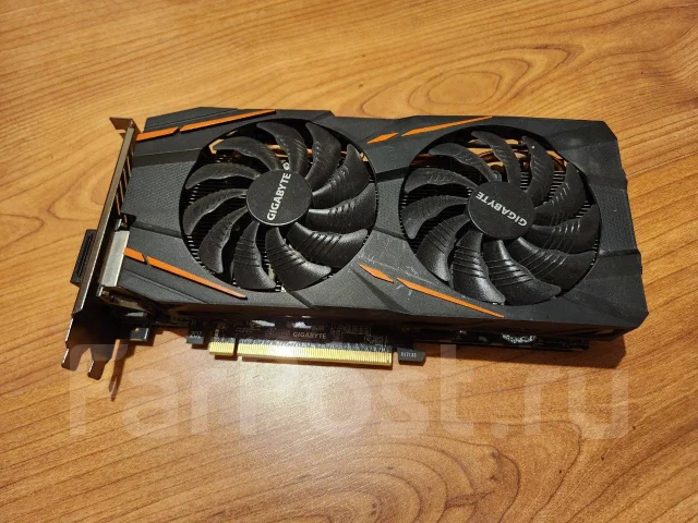 Radeon RX 580 ����