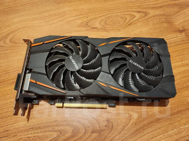 Radeon RX 580 ����