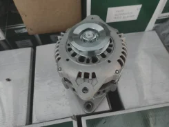 ��������� Nissan QD32ETI, (12V,90A) 23100-VE000 ����