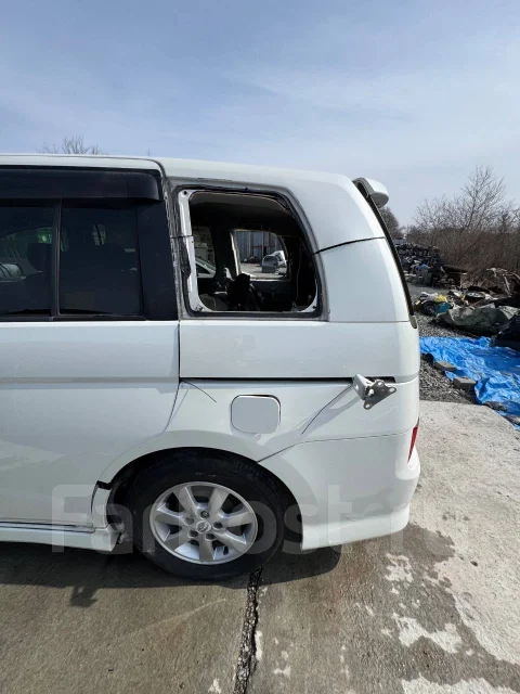Toyota Isis. ZNM10, 1ZZ ����