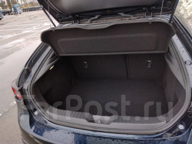 Mazda Mazda3. BP8P, S8DPTS ����