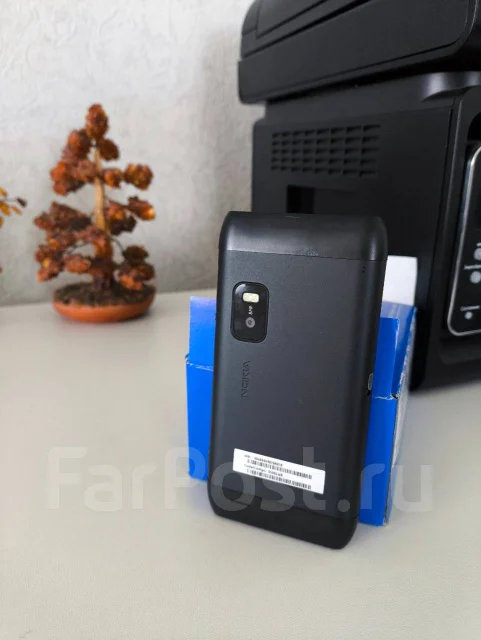 Nokia E7. �/�, 32 ��, ������, 3G ����