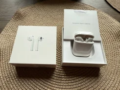 Apple AirPods ����
