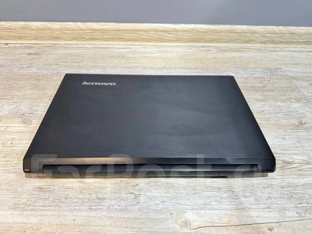 Lenovo. 15.6", 2,5����, ��� 4 ��, ���� 500���, WiFi: 1, Bluetooth: 1 ����