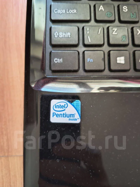 DNS. 15", 2,2����, ��� 4 ��, ���� 100���, WiFi: 1, Bluetooth: 1, ����������� �� 1��. ����