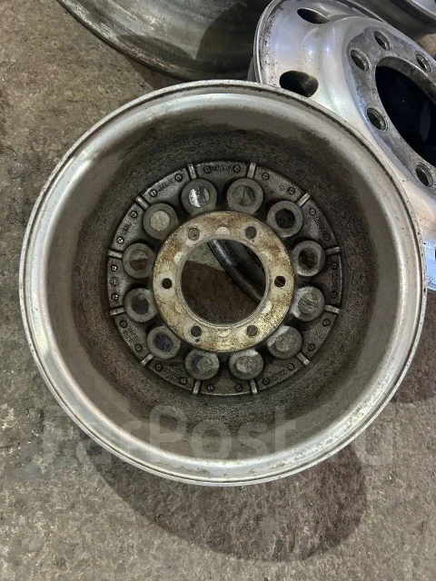 MAXX Wheels. 6.0x14", 6x139.7, ET29, �� 108���. ��� ����� �� ������������ ����