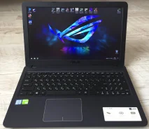 Asus VivoBook. 15.6", 2,3����, ��� 6 ��, ���� 256���, WiFi, Bluetooth, ����������� �� 3��. ����