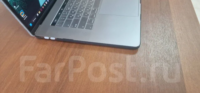 Apple MacBook Pro 15 2018 MR942. 15.4", 2,6����, ��� 16 ��, ���� 512���, WiFi: 1, Bluetooth: 1 ����