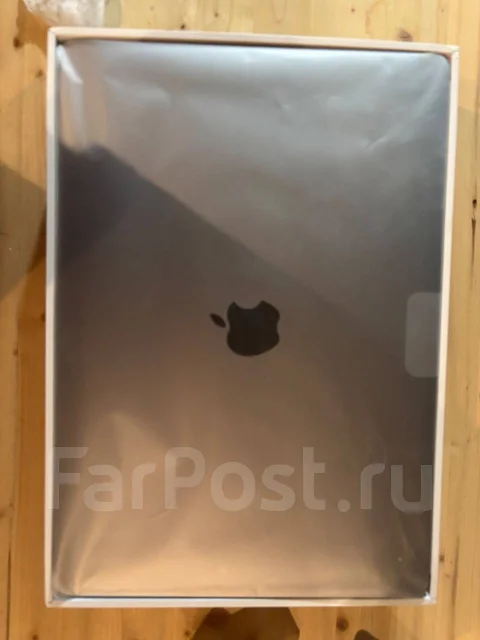 Apple MacBook 13. 13", ��� 256 �� � ������ ����